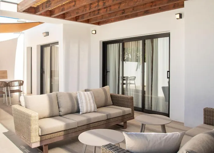 Iris By Villalia Villa *