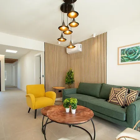 Iris By Villalia Βίλα